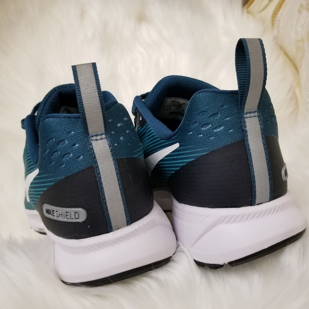 Nike ID Zoom Pegasus 34 Shield Custom Shoes - Picture 7 of 8
